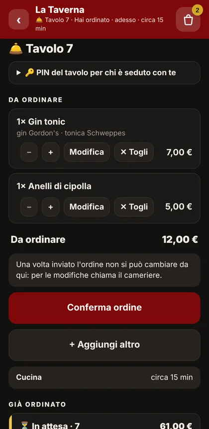 Ordine al tavolo dallo smartphone con conto